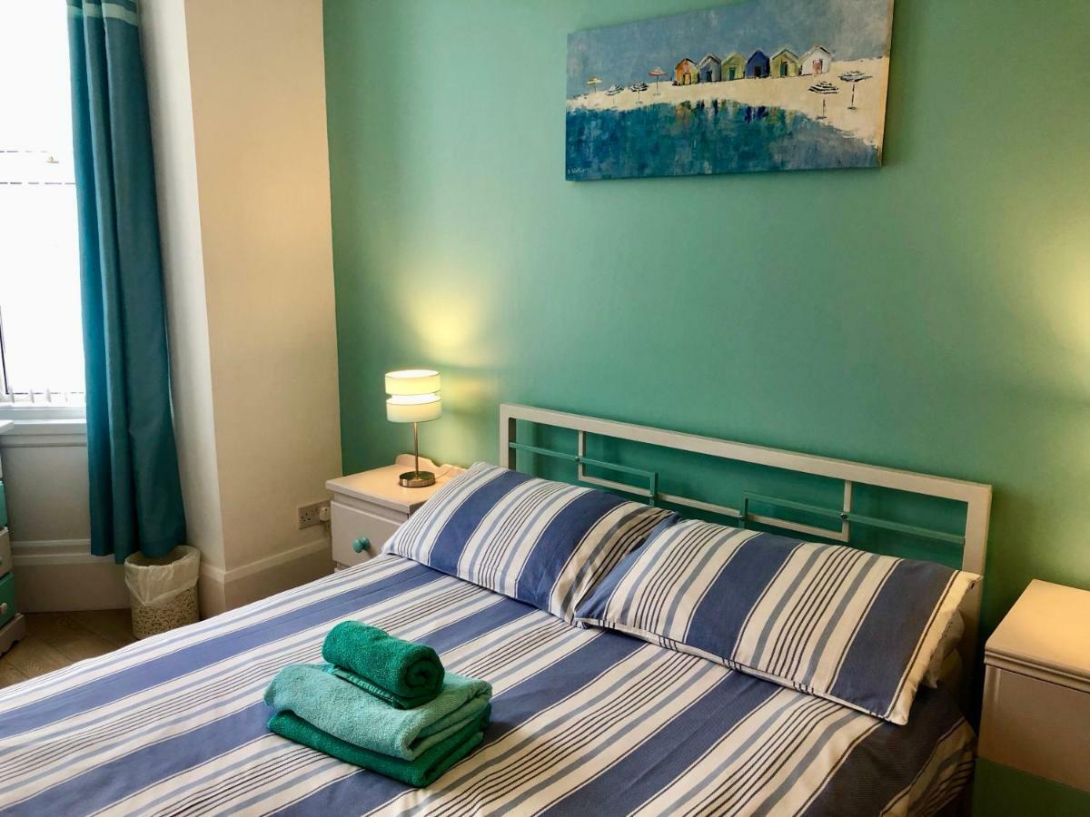 Princess St Apartments Portrush Esterno foto