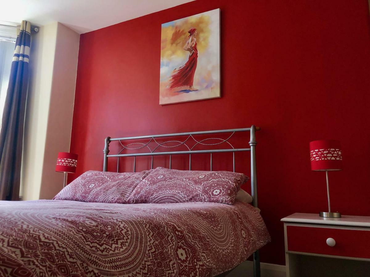 Princess St Apartments Portrush Esterno foto